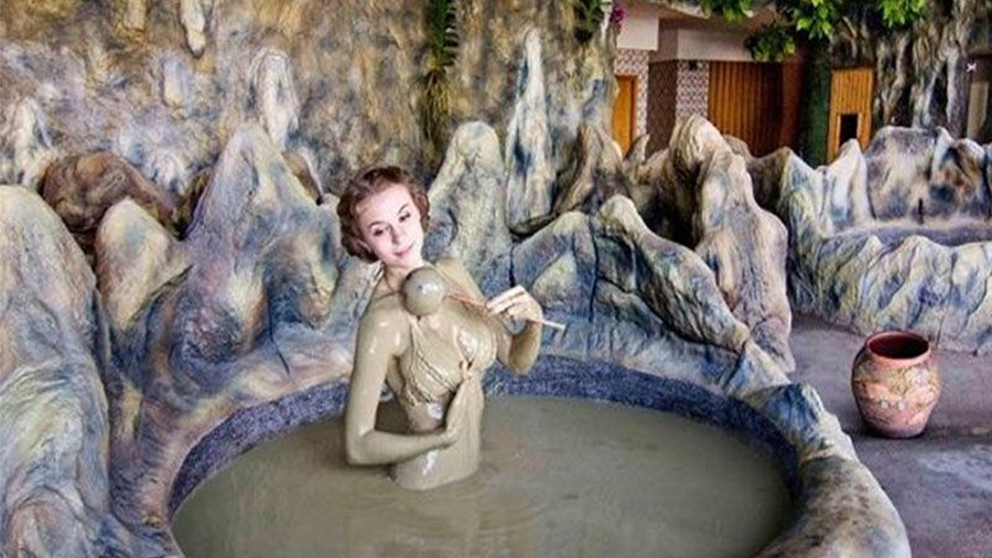 Trải nghiệm tắm bùn khoáng